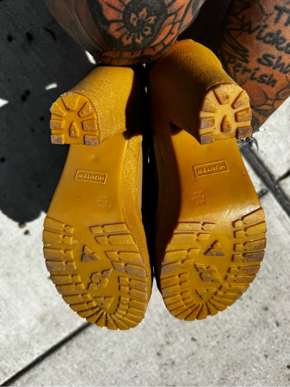 Vintage Hunter Burgundy and Mustard Lace-Up Platform Heeled Rain Boots - Picture 5 of 9